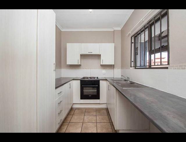 2 BEDROOM APARTMENT FOR SALE IN HONEYDEW GROVE